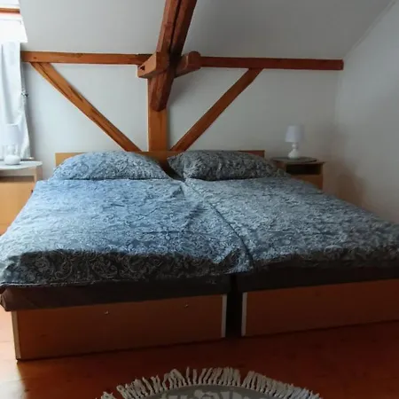 Prem Malom Vendeghaz * Bakonynána